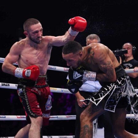 Jazza Dickens Outclasses Zelfa Barrett in 10-Round Bout