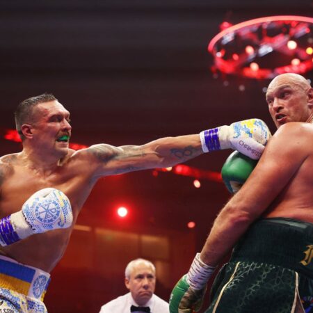 Oleksandr Usyk Pokes Fun At Brazilian Ronaldo When Discussing Life After Boxing