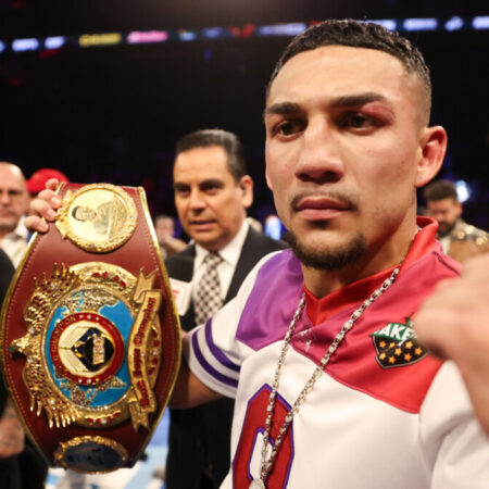 Lopez vs Haney Showdown Set for August in Saudi Arabia