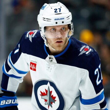 Nikolaj Ehlers Reflects on Emotional Winnipeg Departure, Embraces Carolina Fresh Start