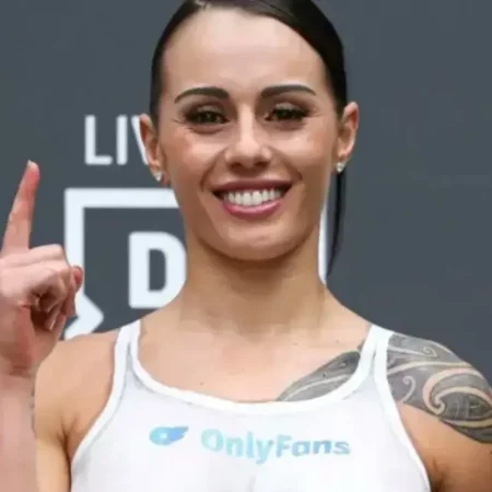 Cherneka Johnson Achieves Historic Undisputed Bantamweight Status