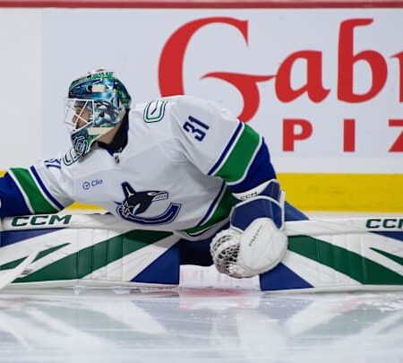 Canucks Trade Rising Goaltender Arturs Silovs to Penguins