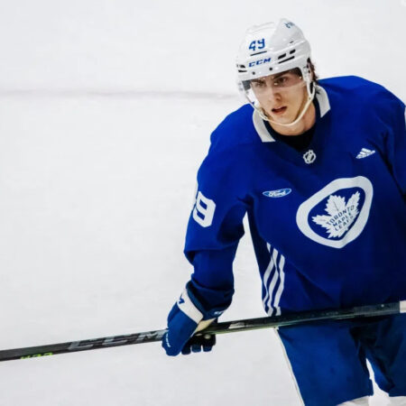 A New Chapter: Miroslav Holinka Joins the Toronto Maple Leafs on Entry-Level Deal