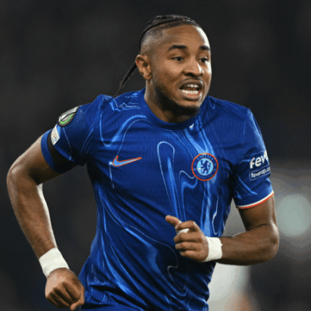 Nkunku Nears Milan Move: Chelsea Exit Paves Way for Serie A Renaissance