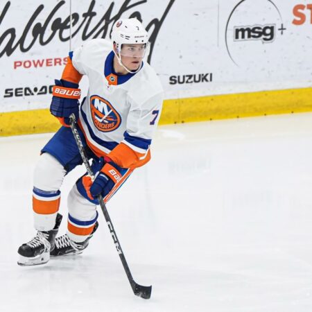 Maxim Tsyplakov Commits to Islanders: A Two-Year Journey Ahead