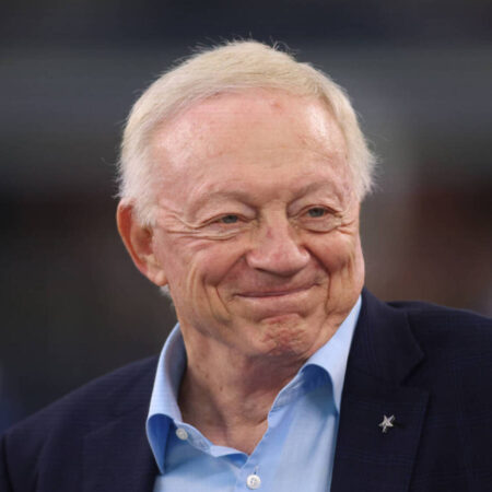 Jerry Jones: From Ring Warrior to Resilient Survivor – A Boxer’s Unyielding Journey